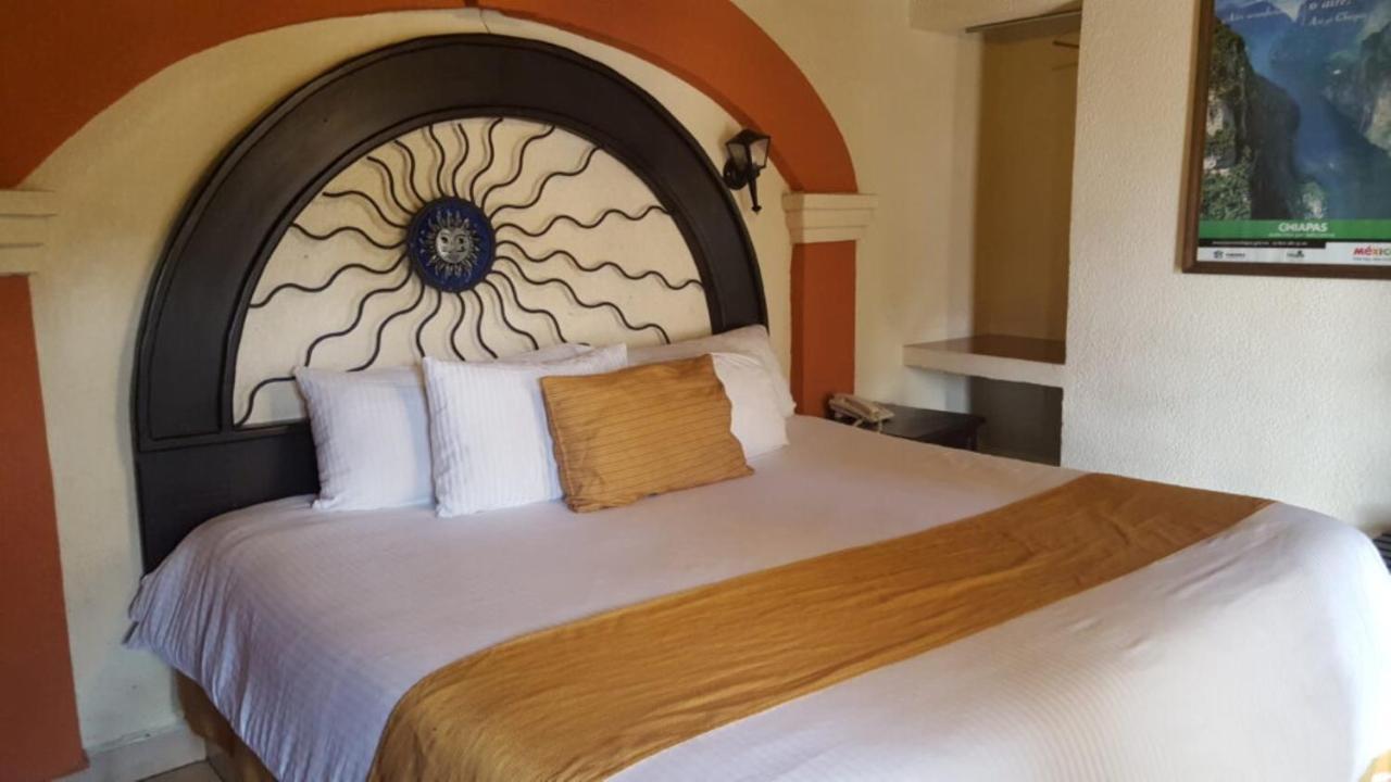 Hotel Jardines Del Centro San Cristóbal de Las Casas المظهر الخارجي الصورة